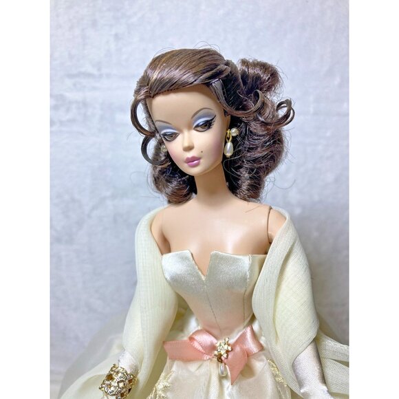 2006 Mattel Lady of the Manor Silkstone Barbie Fashion Model COA & Box - Picture 13 of 16